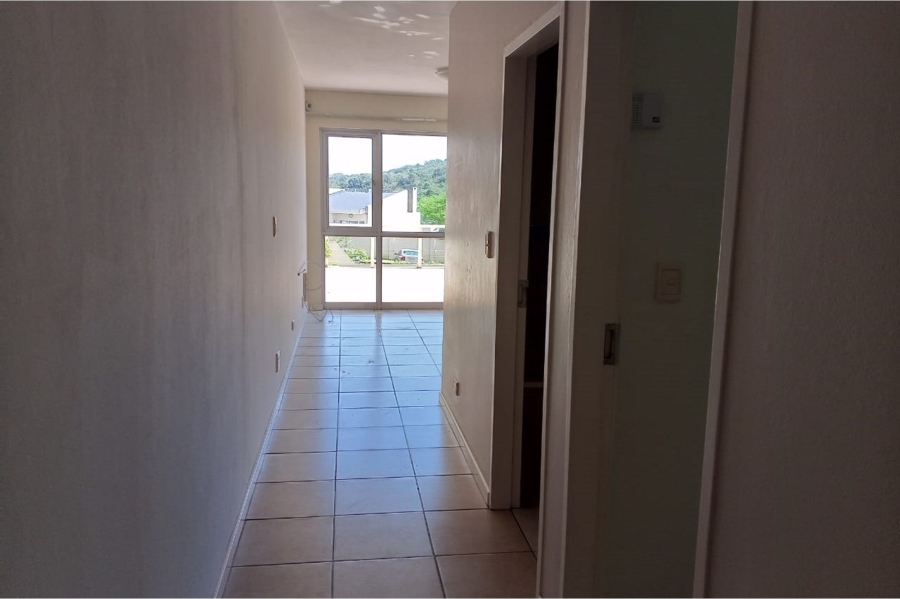 To Let 1 Bedroom Property for Rent in Beacon Bay North Eastern Cape